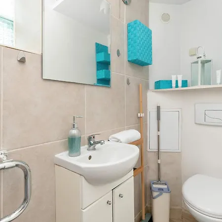 Apartment Cozy Pet-friendly Near The And Downtown By Renters *